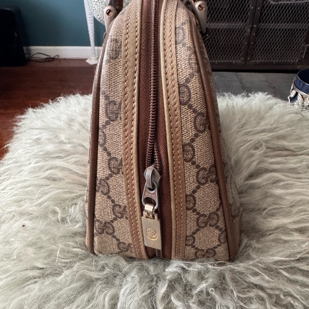 Gucci - Picture 3 of 15